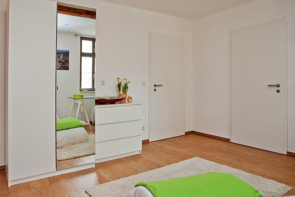 Privatzimmer Othmarsweg ناومبورغ المظهر الخارجي الصورة