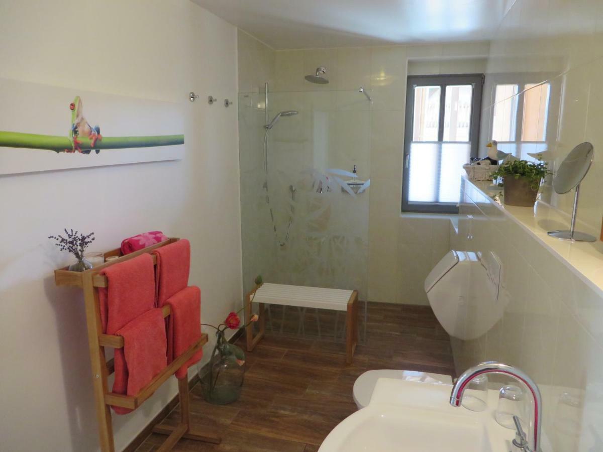 Privatzimmer Othmarsweg ناومبورغ المظهر الخارجي الصورة